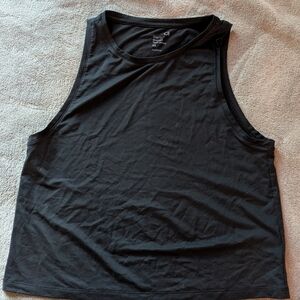 GAP Women's Workout Tank In Black. Size Xs